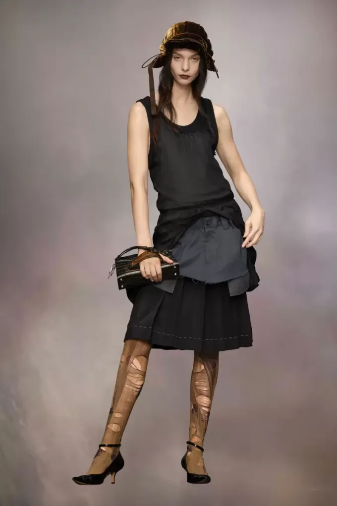 Anonymity of the lining dress Anonymity of the lining dress