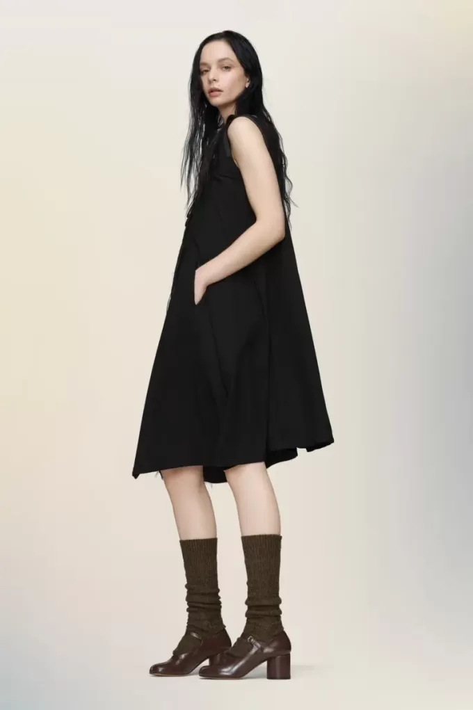 Anonymity of the Lining Dress Anonymity of the Lining Dress