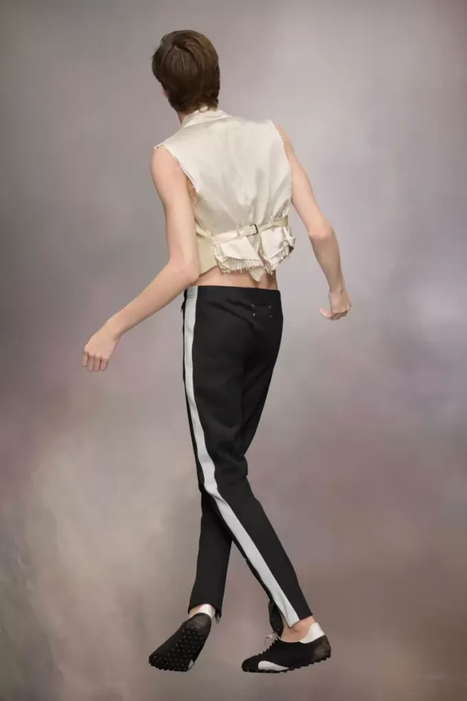 Anonymity of the lining waistcoat Anonymity of the lining waistcoat