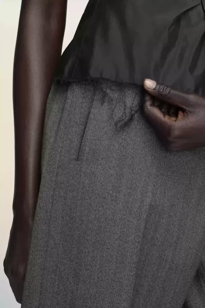 Asymmetric draped top Asymmetric draped top