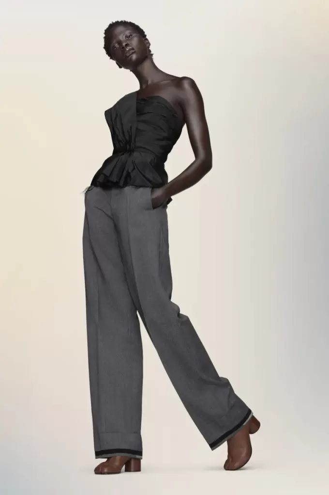 Asymmetric draped top Asymmetric draped top