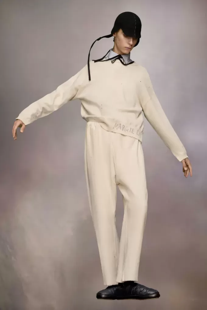 Cut-out hem sweatpants