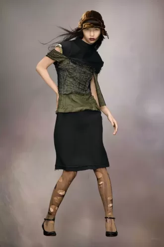 D茅cortiqu茅 layer dress