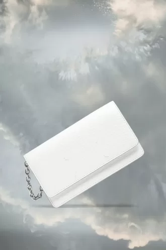 Four stitches chain wallet
