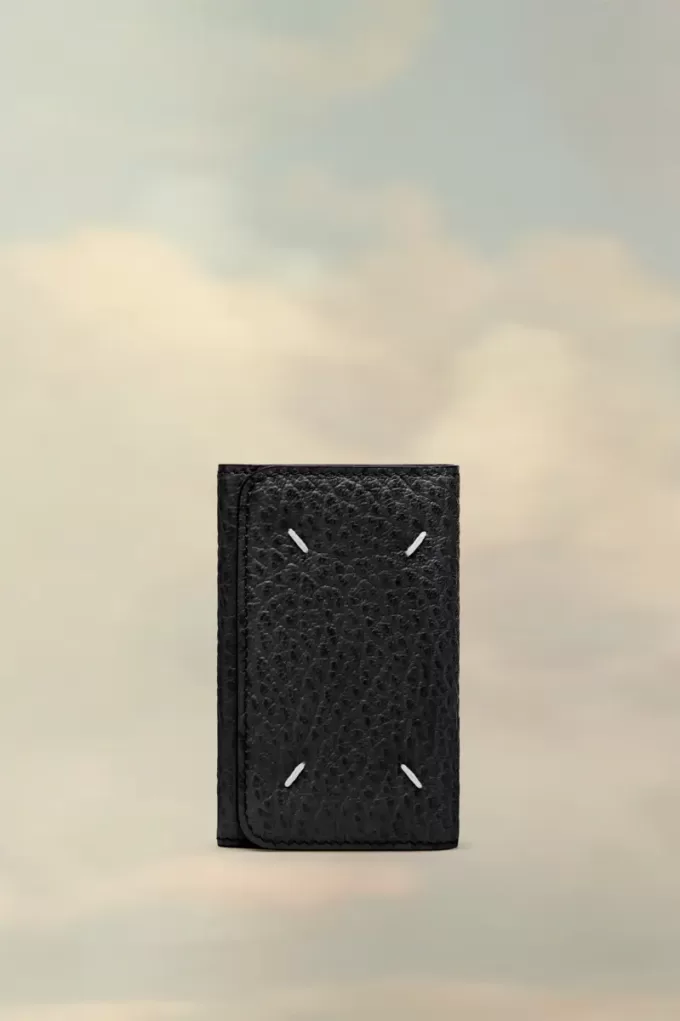 Four stitches key holder Four stitches key holder