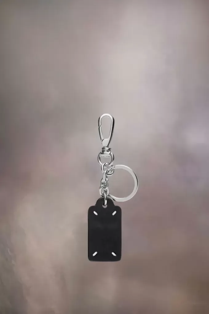 Four stitches keyring Four stitches keyring