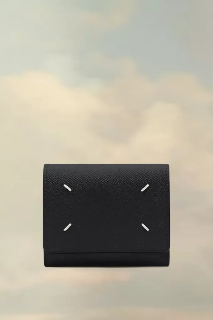 Four stitches wallet Four stitches wallet