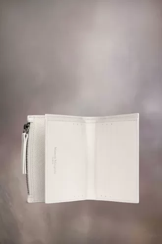 Four stitches wallet