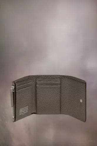 Four stitches wallet