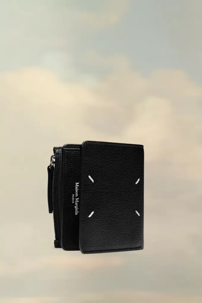 Four stitches wallet Four stitches wallet