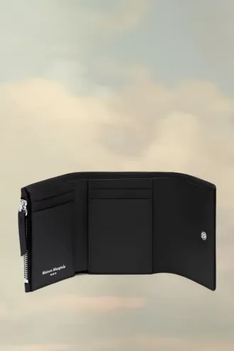 Four stitches wallet