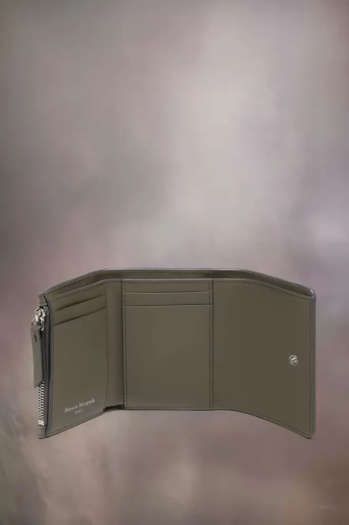 Four stitches wallet Four stitches wallet