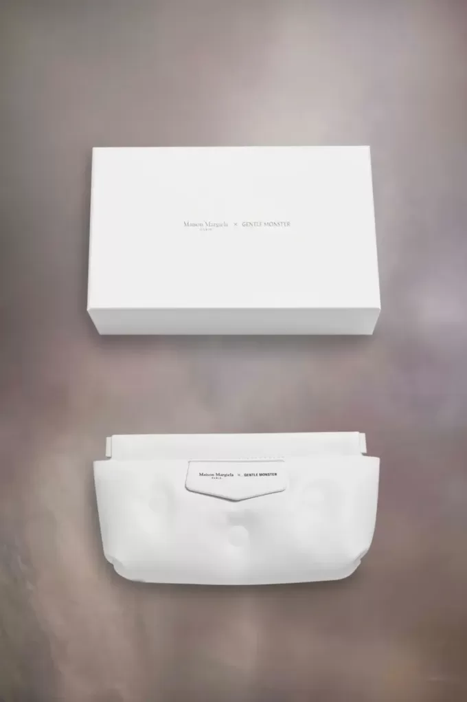 MM X Gentle Monster MM205 LEATHER LR1 MM X Gentle Monster MM205 LEATHER LR1