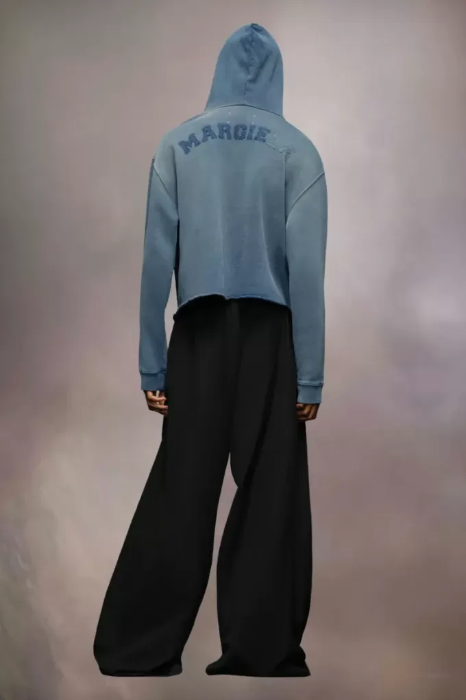 Organic cotton logo hoodie Organic cotton logo hoodie