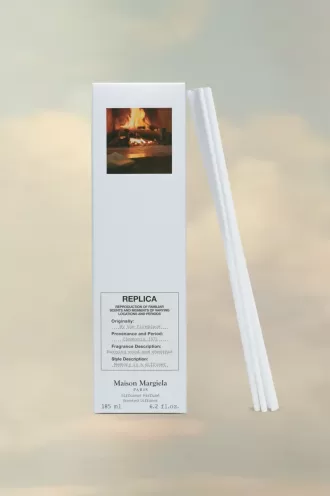Replica By the Fireplace scented diffuser