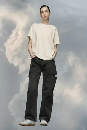 Reverse logo T-shirt