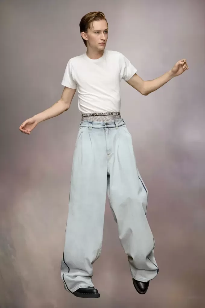 Reverse logo T-shirt Reverse logo T-shirt