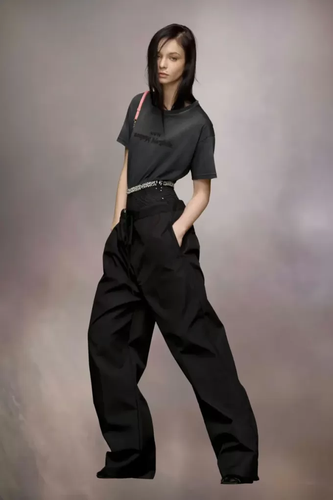 Reverse logo T-shirt Reverse logo T-shirt