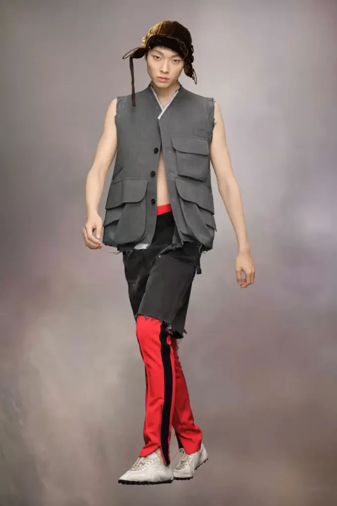 Sleeveless wool jacket Sleeveless wool jacket