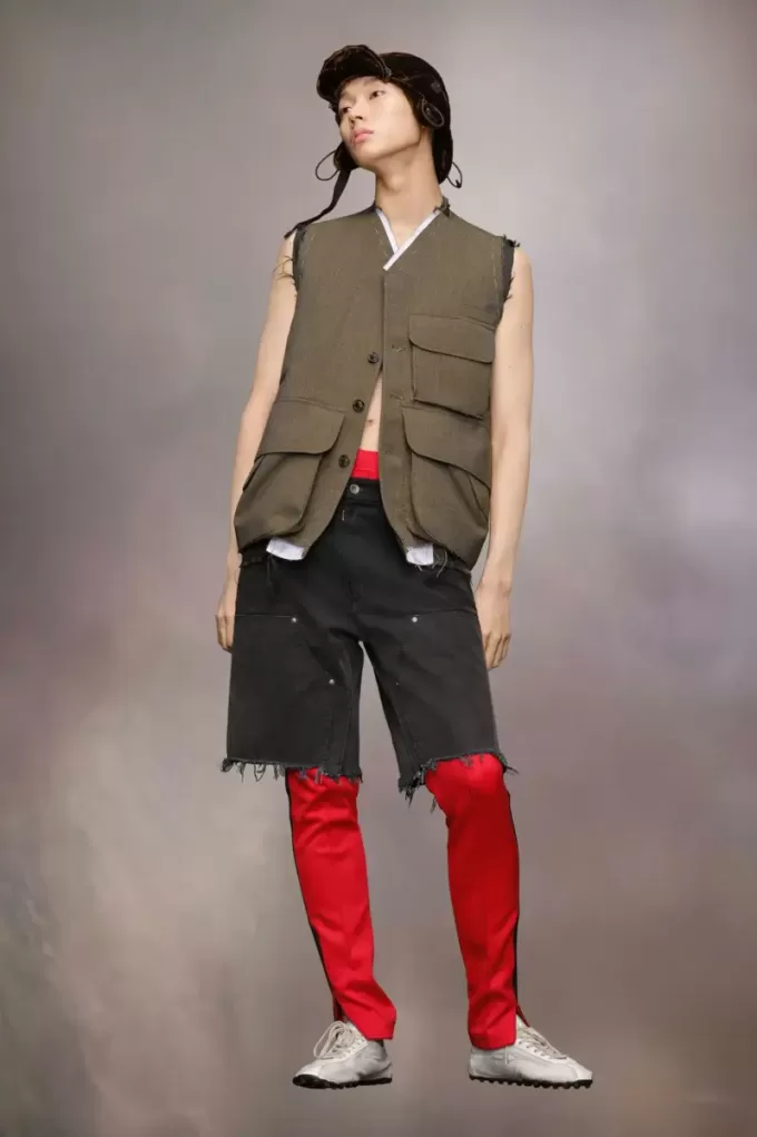 Sleeveless wool jacket Sleeveless wool jacket