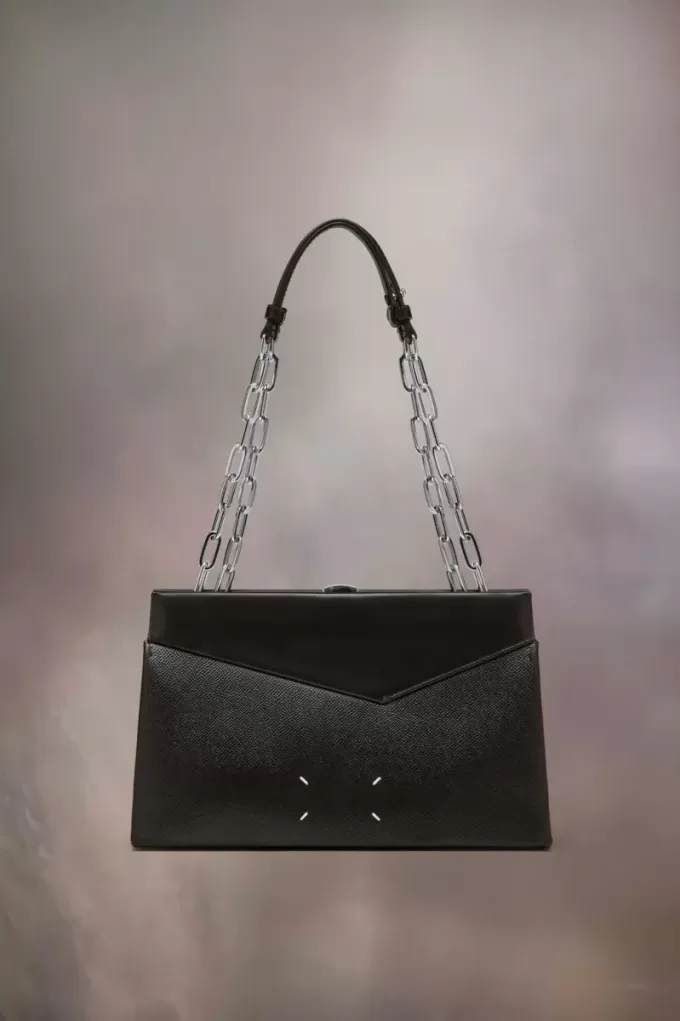 Snatched shoulder clutch bag medium