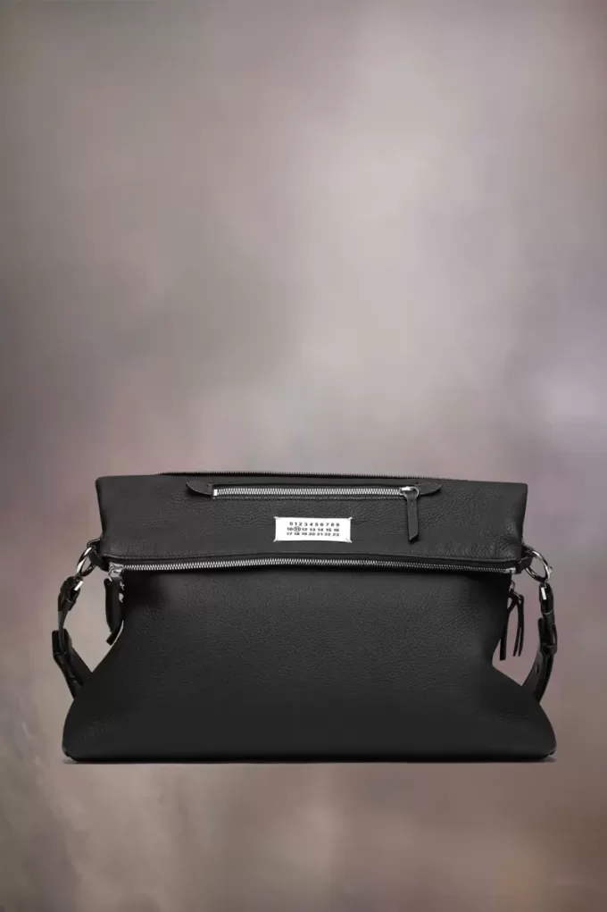 Soft 5AC on-body bag